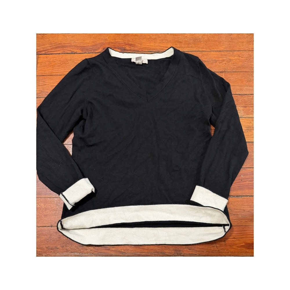 Banana Republic Extra Fine Merino Wool V-Neck Sweater Black Cream Trim Womens L